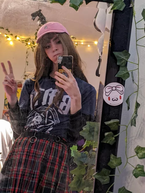 I'm so girl right now by LuxiLuxio