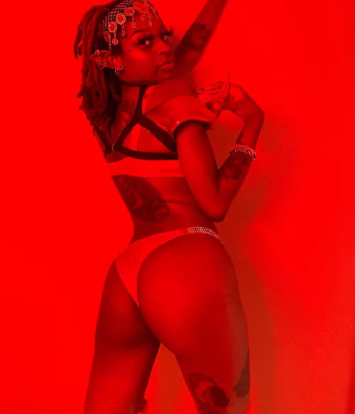 Im so horny wbu ? by Yungyannah