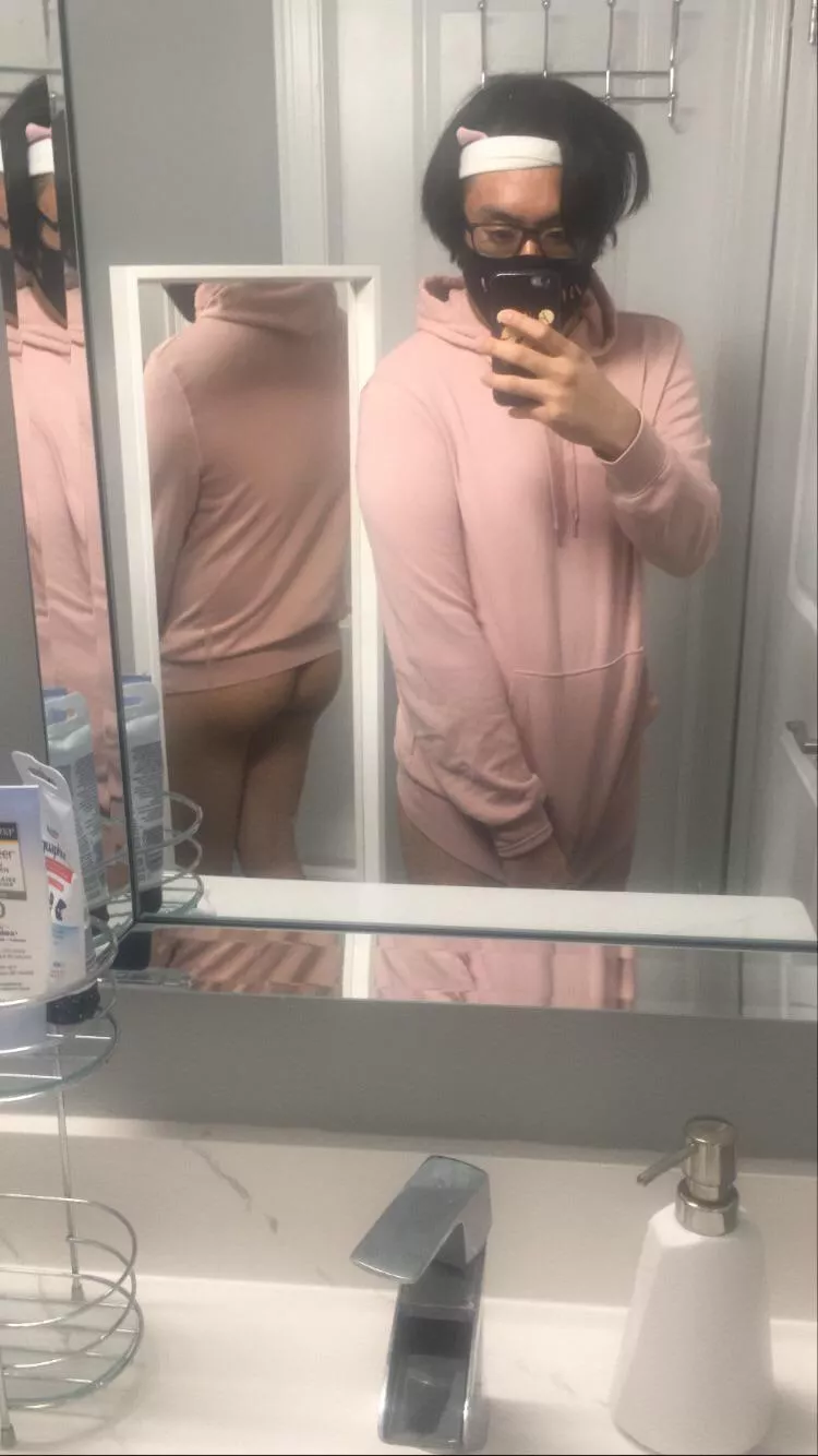 I’m still getting use to taking pics of myself posted by zuko_hi