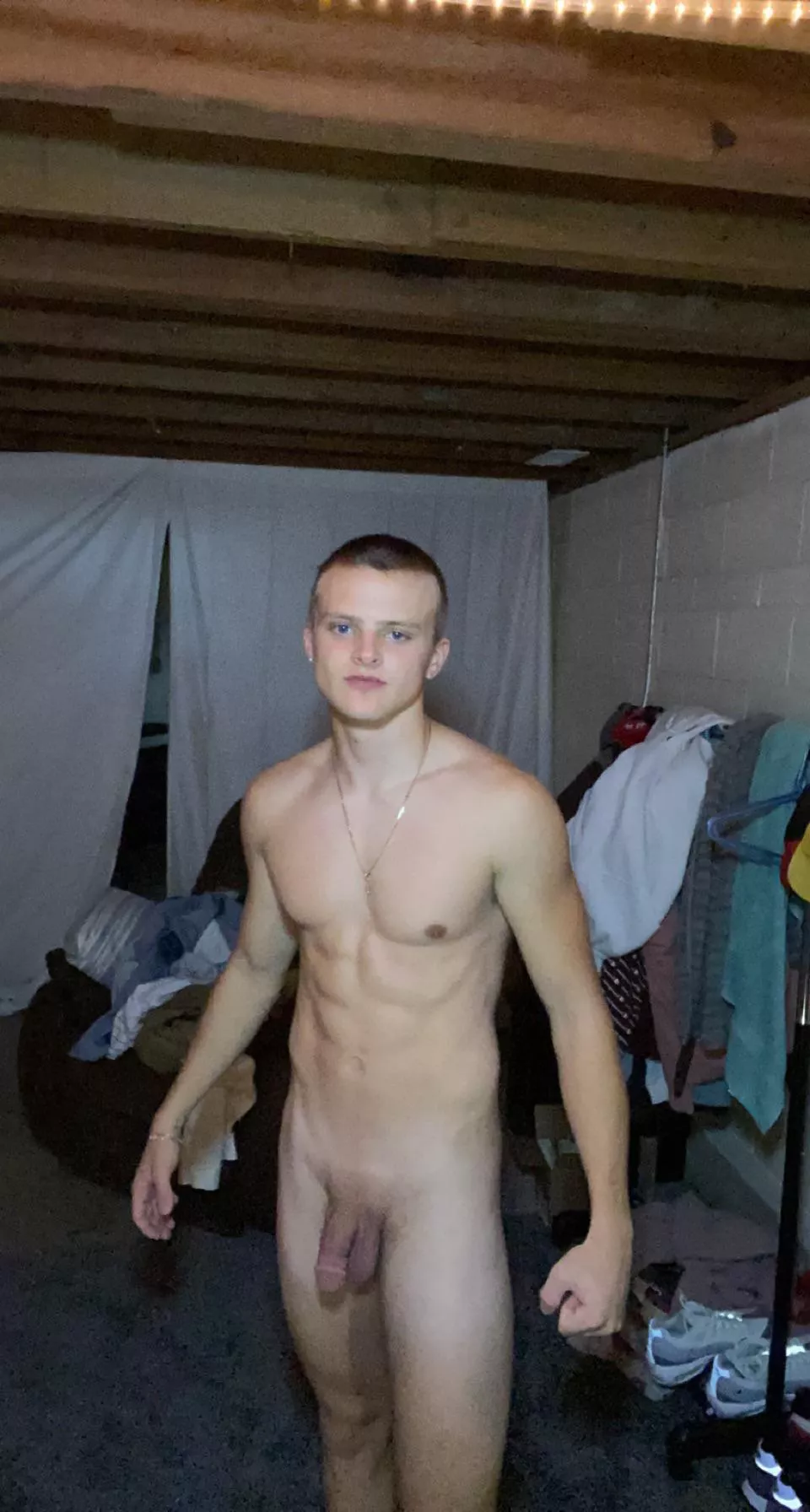 I’m straight but just curious how many people would suck me dry posted by Tug_youre_it