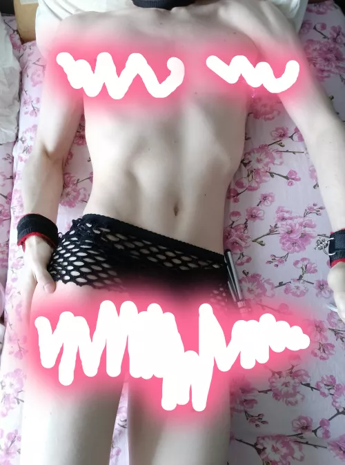 I'm sure you can squeeze me harder 🤤🤤🤤 by Fap_Paw