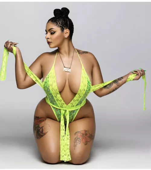 I'm that bad bitch by persiabitch