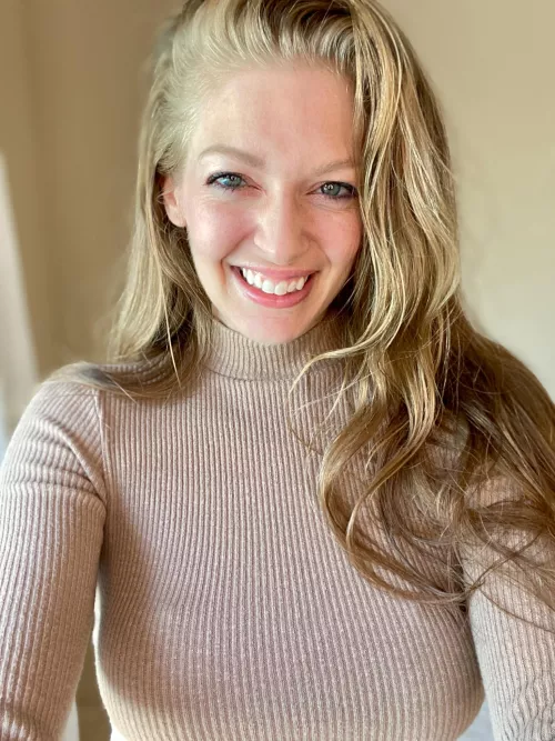 I'm the friendly mom next door 😉 by TheJensensPlay