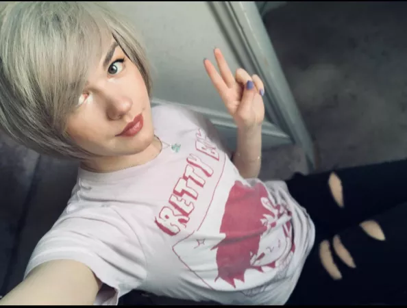 I’m too cute c; by DaniNebula