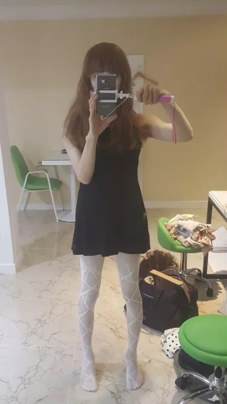 I’m trying to become the perfect girlfriend for you😇 by littleminx02