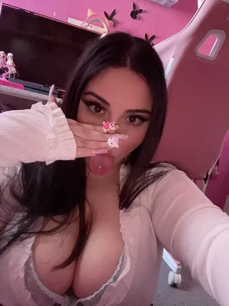 Im waiting for u to cum in my face papi :p by Logical-Time-3094