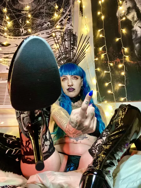 I’m wearing my fav boots by xxenomorphgirl