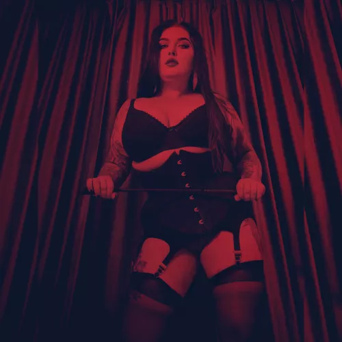 I'm your new Goddess by MistressKarino