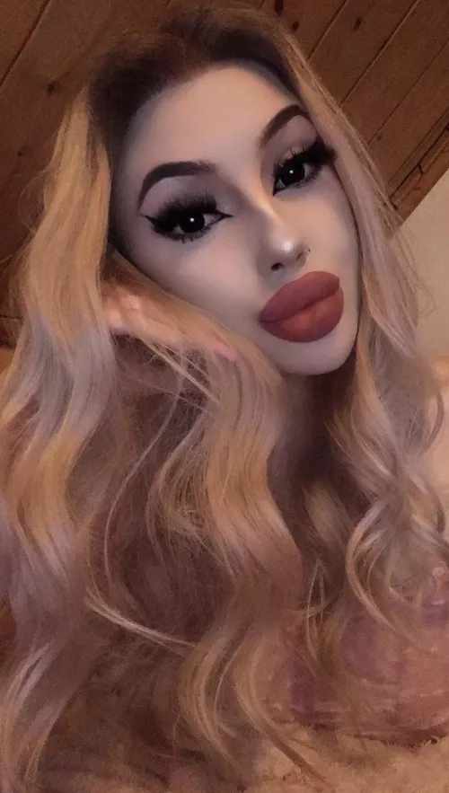 ima 5 star b* and you know it 👑⭐️ by charlotteventurax