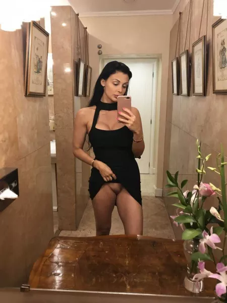 Imagine Aletta Teasing You Like This What would you do? by Zestyclose-Growth380