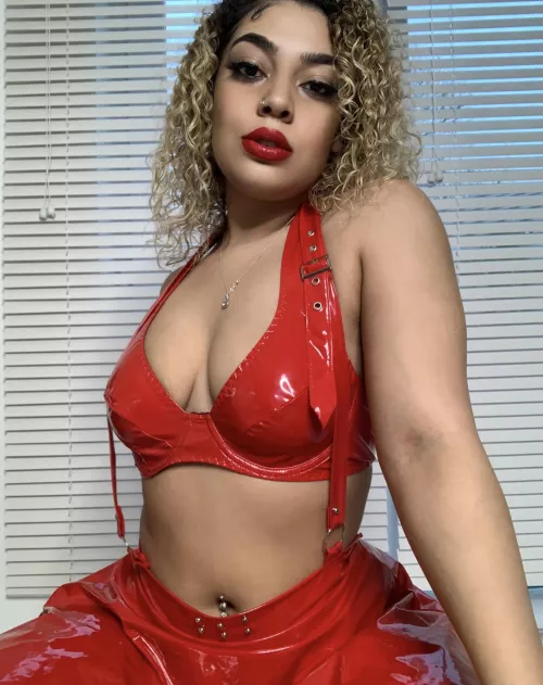 Imagine how good leather thong looks under my skirt by belladonnarivae