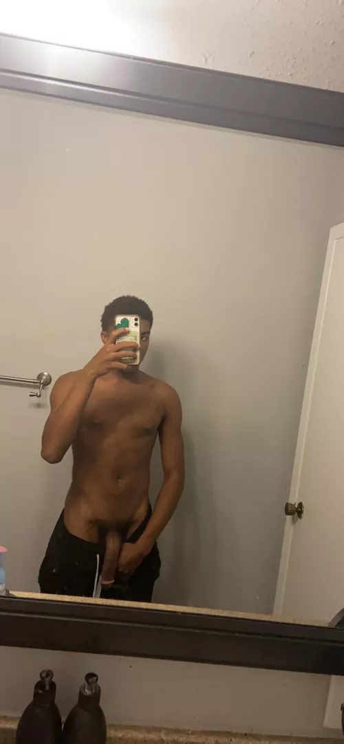 Imagine what’d I be like if I fully erect :) by ZeFriol