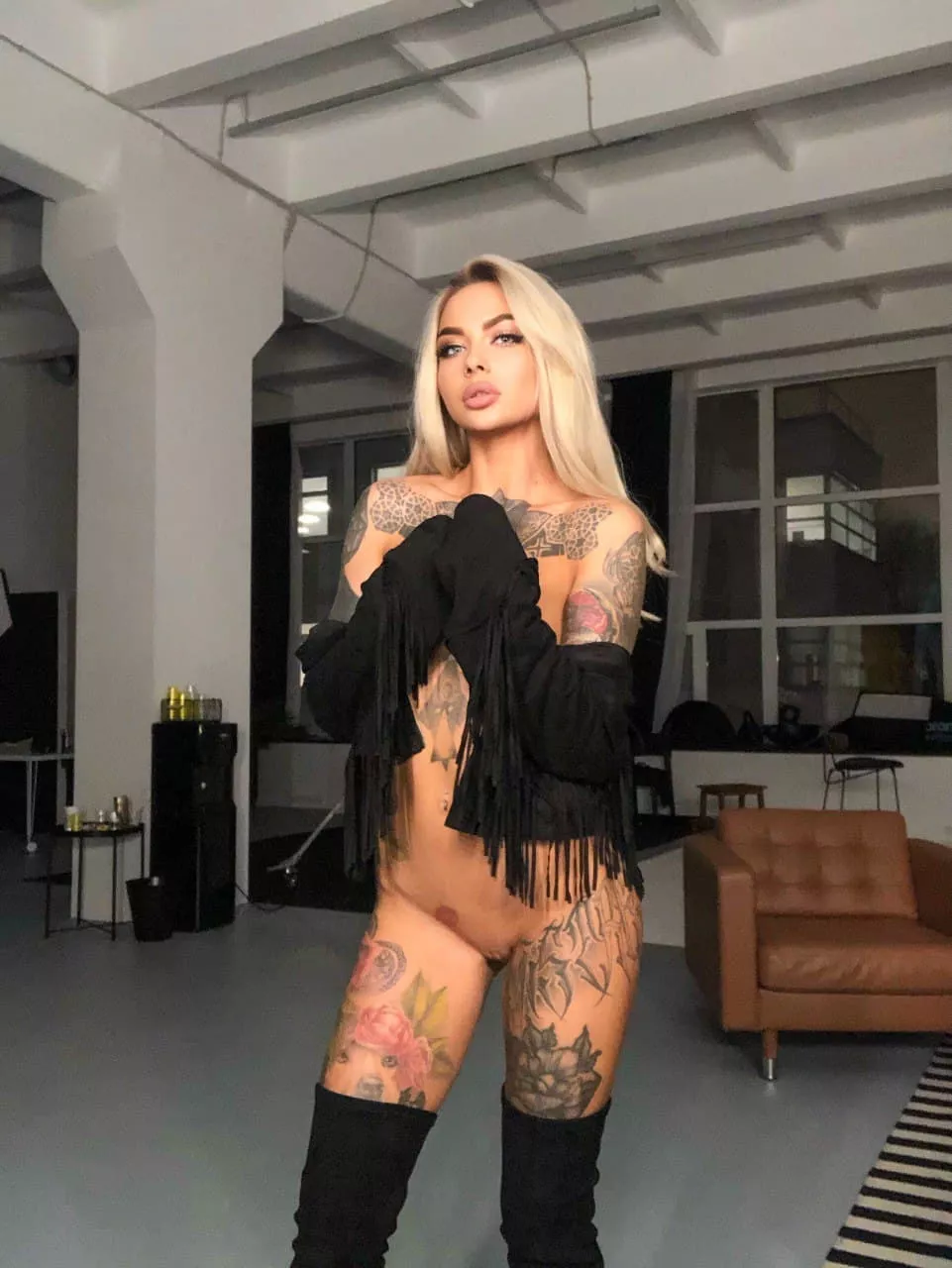 Imgur posted by Hot-July18