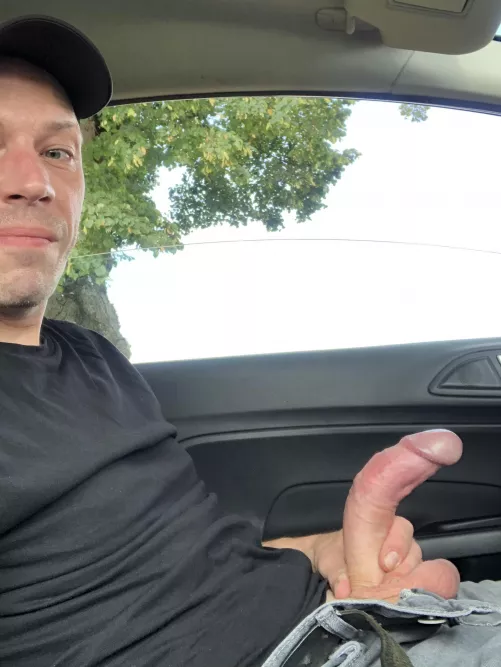 in a parking lot by hoppla_hopp