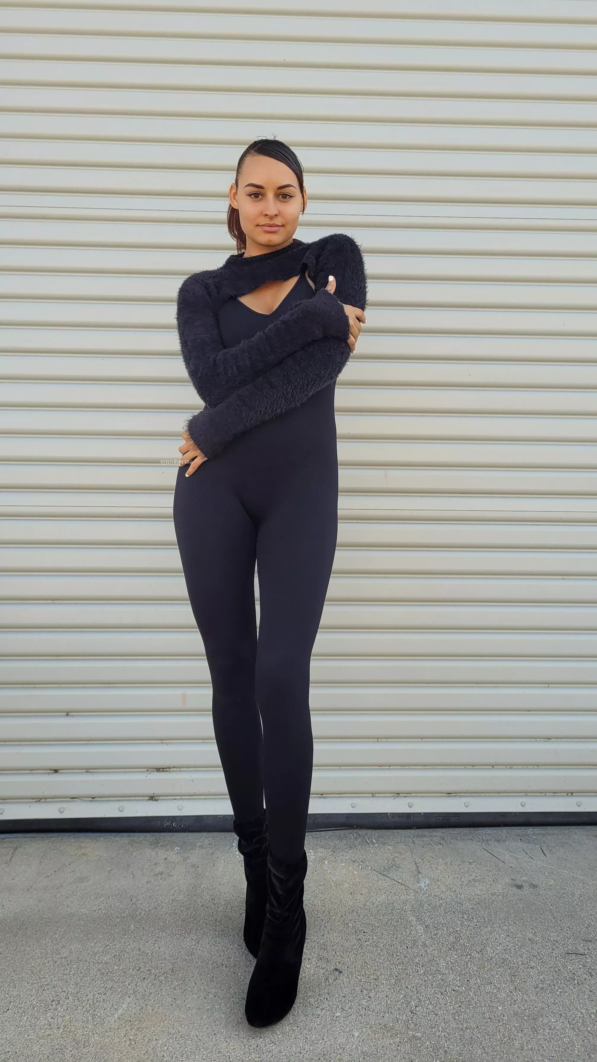 In all black [oc] posted by synn4serina