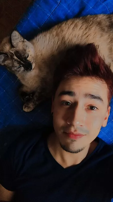 In bed with muy girl, have a good night! by ivan_morodd