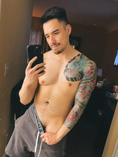 In full vacation mode by EverythingsOak