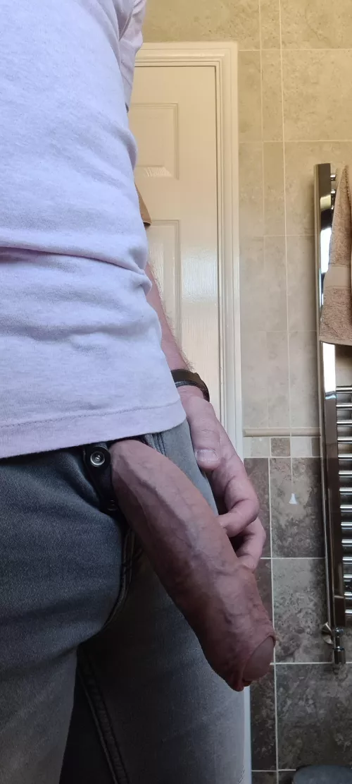 In grey jeans! 😋 by jenp162004