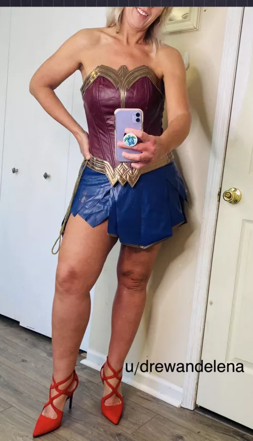 In honor of Wonder Woman’s anniversary and Halloween my very first time. 47[F] [oc] by Drewandelena