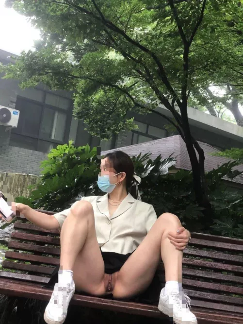 In plain view by halahala832