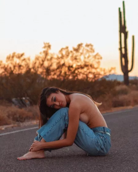 In the desert by TheFapscallion