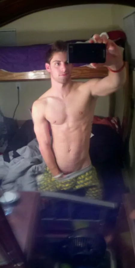 In the dorm by menareamazing