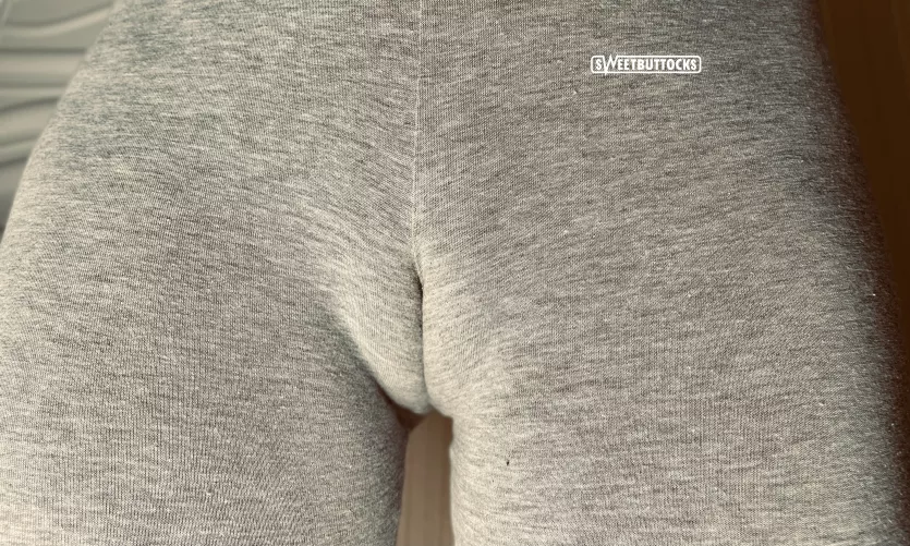 In the gym like this, everyone immediately starts pointing their fingers at me! by sweetbuttockss