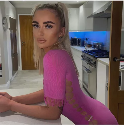 In the kitchen by 10baremain