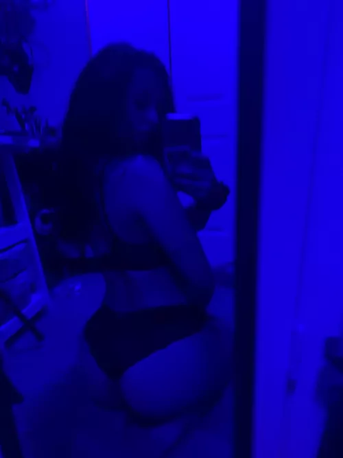 Inbox open by Spacebetweenthelegs