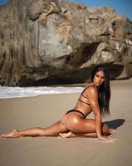 Ingrid Oliveira by Admirateur1