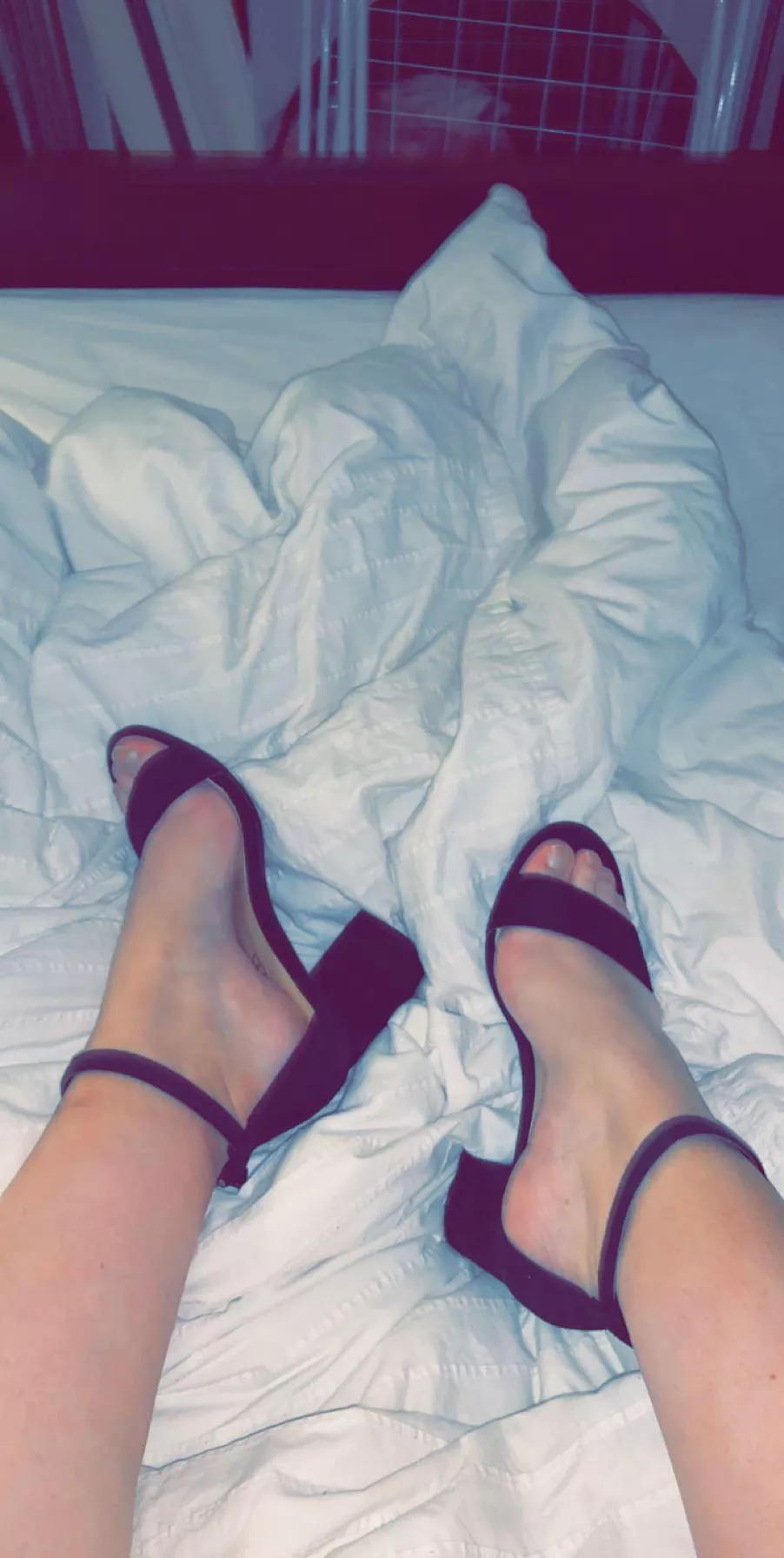 Innocent feets for the first time sell! Kik me @ feet_627 👣 posted by feet_123