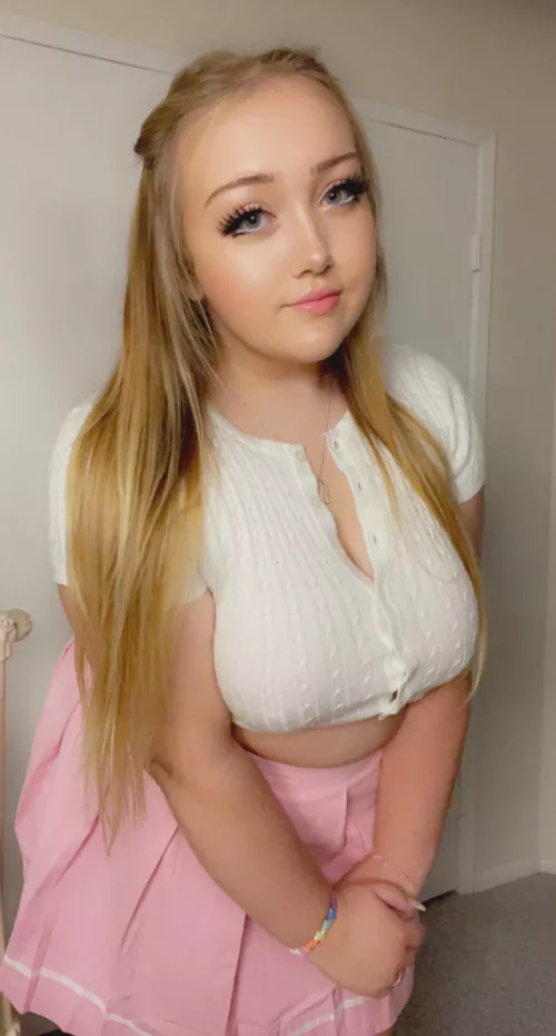 innocent or no? by poutprincessxxx