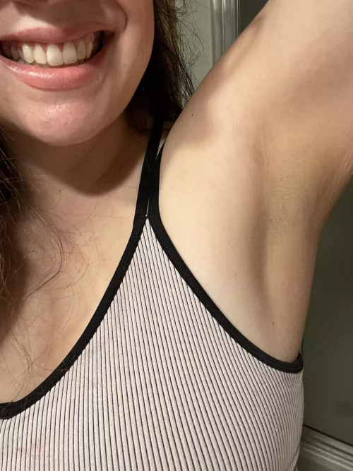 Interact if you’d lick 👅 my pit 💕 by Bella1192