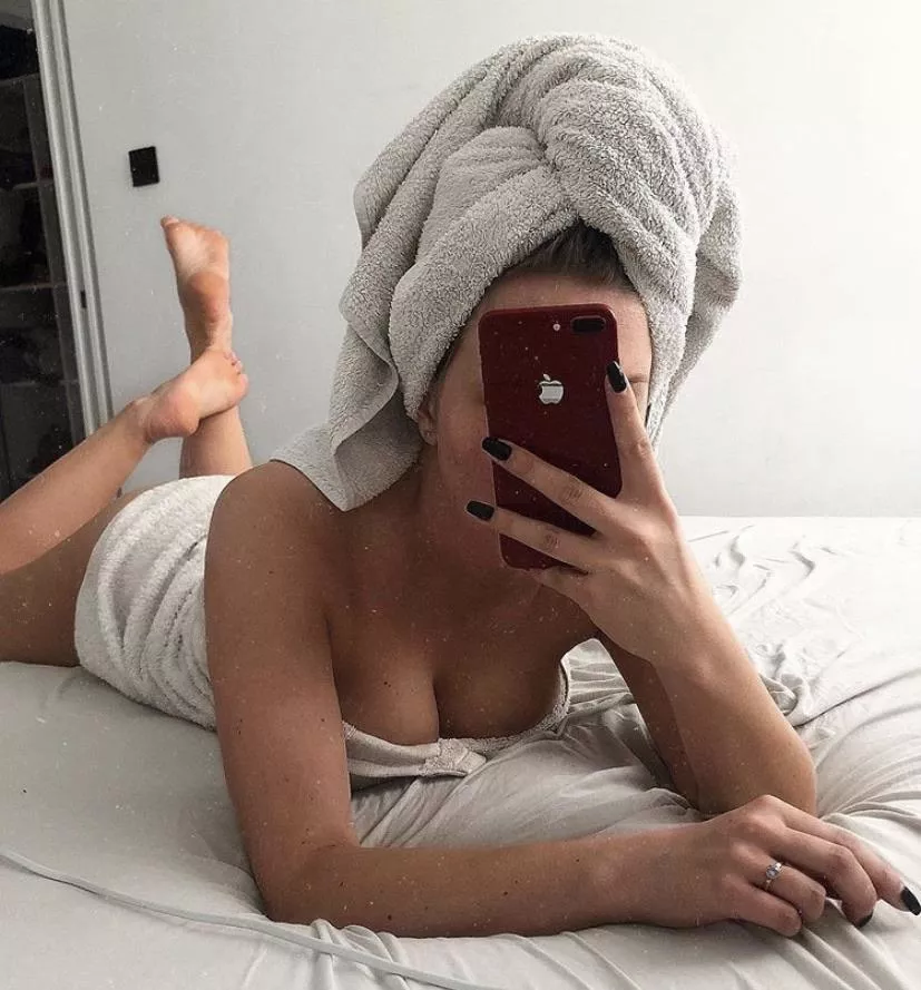 iPhone posted by Neckbeard_King