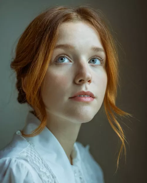 Irina Bravo by GlamMetalLion