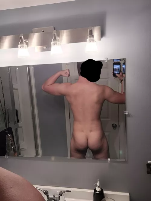 Is anyone a fan of back dimples? by brody_thorp12