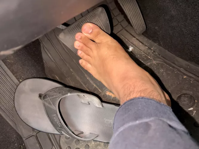 Is anyone like toes on brake pedal by feet317