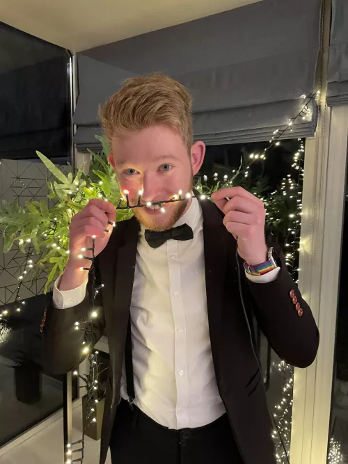 Is it Christmas yet? by dutchpotatocheese