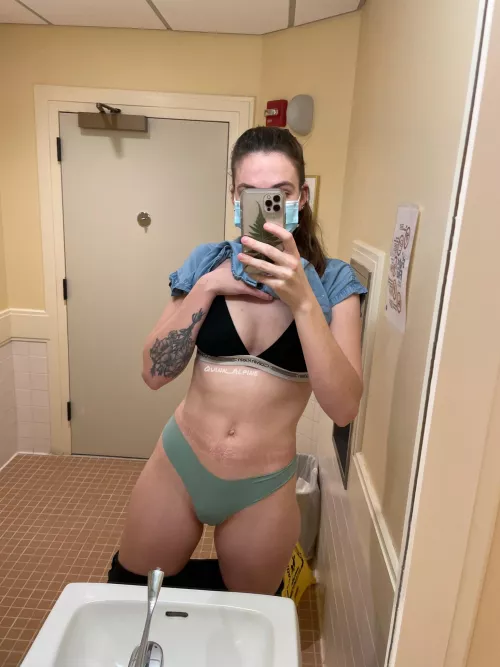 Is it Friday yet? by Quinn_Alpine