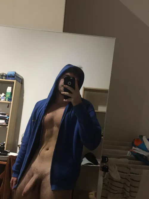 Is it good for this subreddit? 😳 by Frescolino