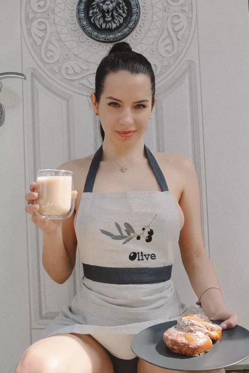 Is it nerdy knowing how to cook? by Victoria_brunette