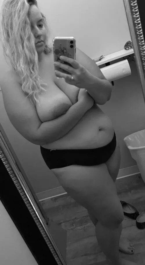 Is it so much to ask to be sent home to hunby with my holes full while he doesn't know? 😇 by anotherthickwitegurl