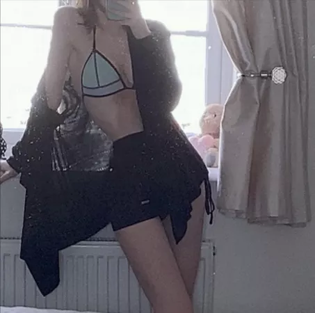 Is me good at this? by Femboiii1