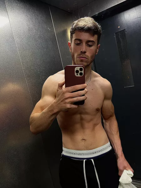 Is more original in elevator 🥶 by asaaap