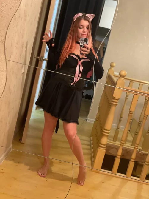 Is my ass worthy of your spanking? by RenataFOX