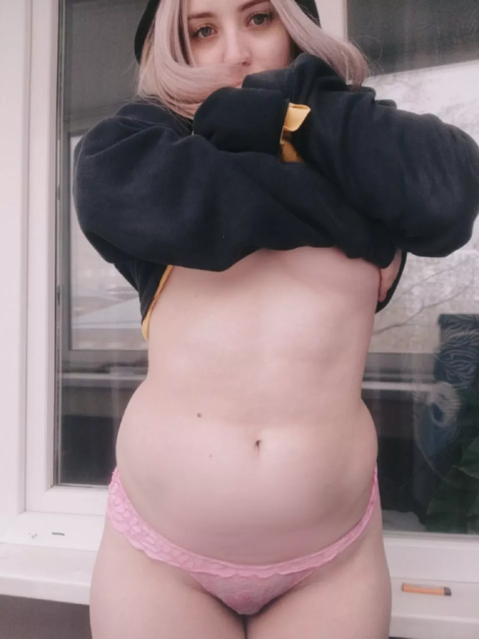 is my flat tummy sexy? posted by marina_lee