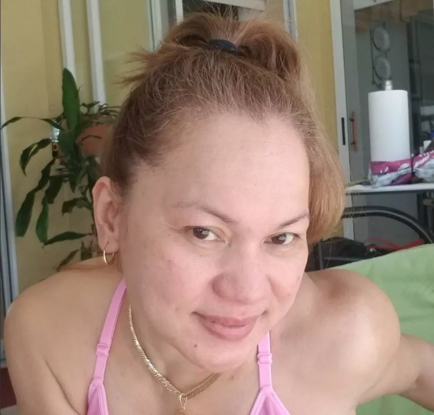 IS MY MOM STILL FUCKABLE? ANONG MASASABI NYO MGA BOSS? posted by boybososouki