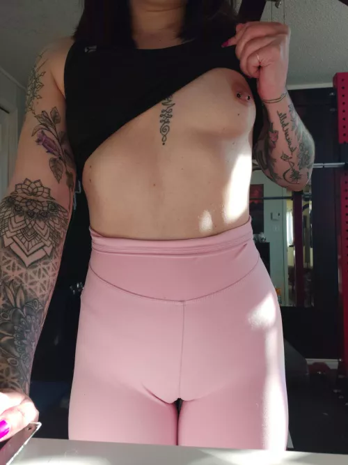 Is my one tit flash game strong enough to make it in this sub ? 😘 by picla09