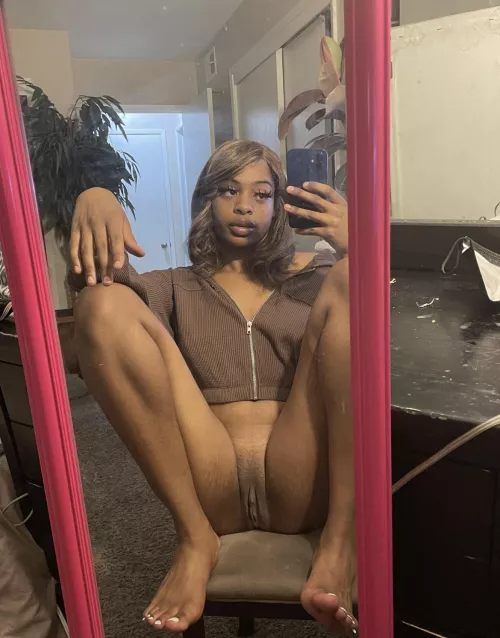 Is my pussy suckable? by Brownsugggaa