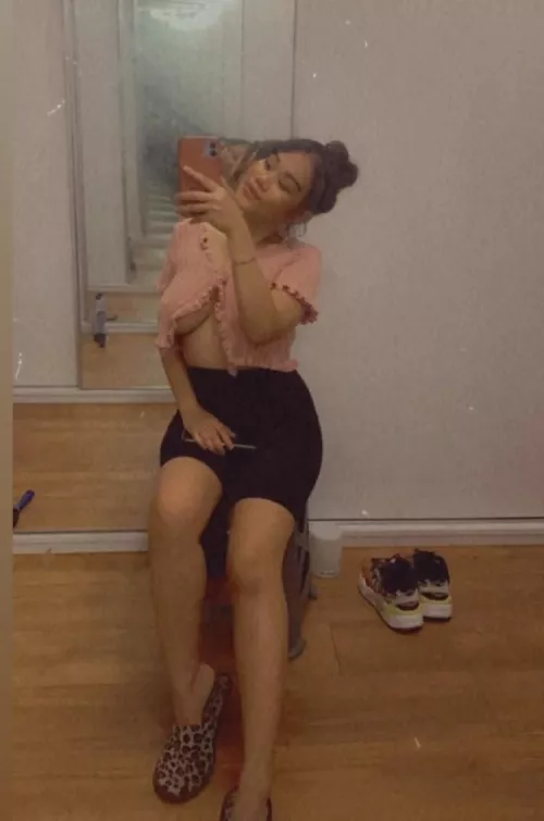 Is ok if I show side boob? by FeelinFresh84